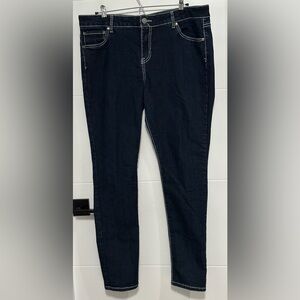 London: Women's Low Rise Skinny Fit Jeans- Size 15